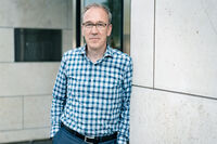 Dr. Peter Haarbeck